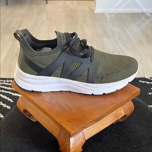 Avia Men's Green Knit Sneakers